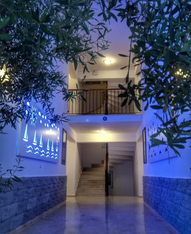 **** Апарт-отель Kerem Apart Hotel Гёчек Турция